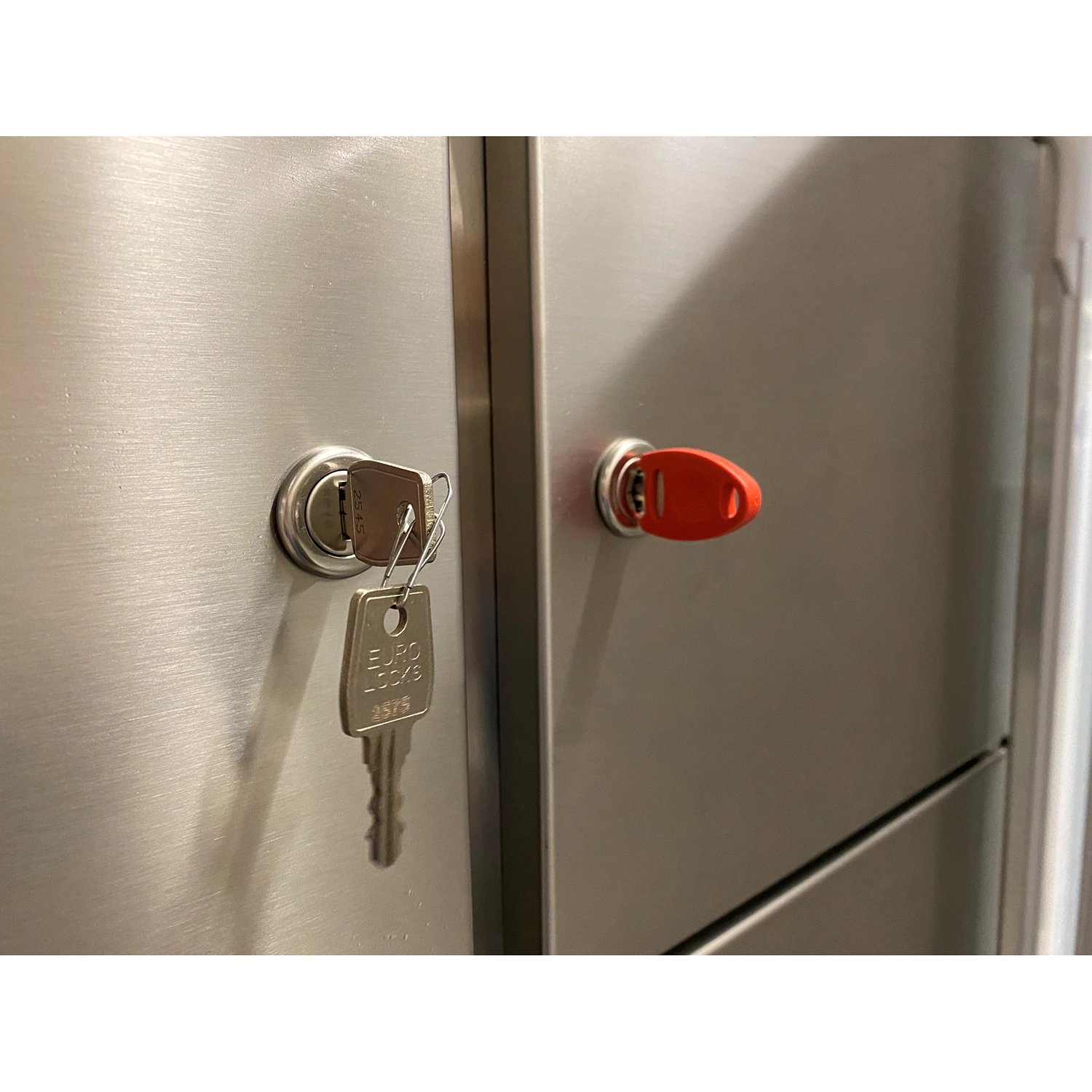  KBS 4055108 Gemeinschaftskuehlschrank 8 Rührschuessel