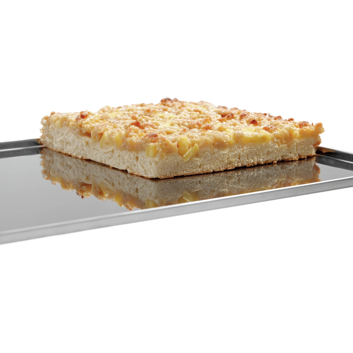 Bartscher 100404 Backblech mit Rand und einem Stück Streuselkuchen